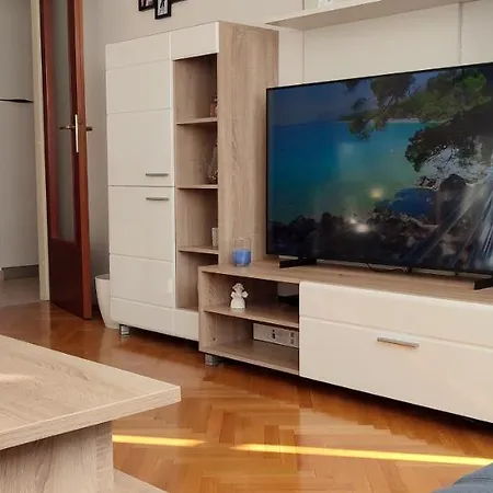 Nikolic Apartament *